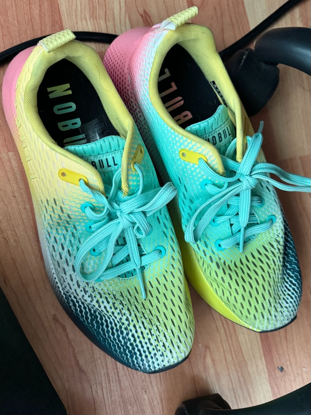 NOBULL unisex Gradient Mesh Trainers - Teal Yellow Pink